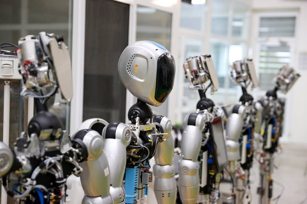 Konya'da insansı robotlar üretiliyor: Yakında vatandaşlara tanıtılacak 11